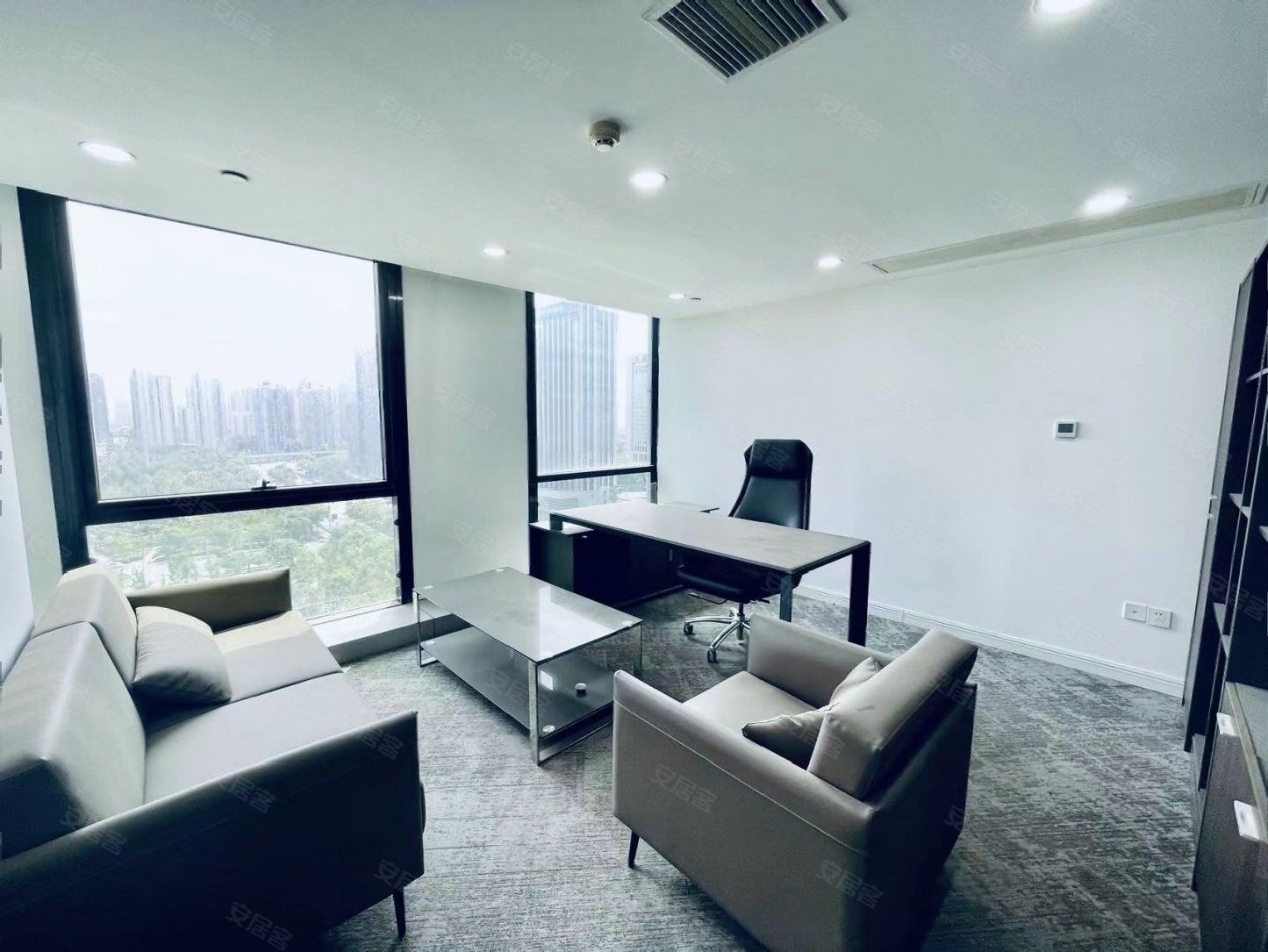 传媒大学地铁站丨华汇大厦丨300平丨精装带家具丨拎包入驻