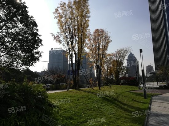 高科总部广场写字楼 