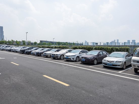 广孚联合国际中心 