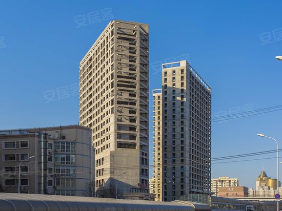 隆宝宸商务大厦 