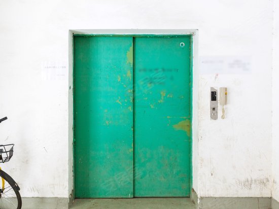 官龙村第一工业区 