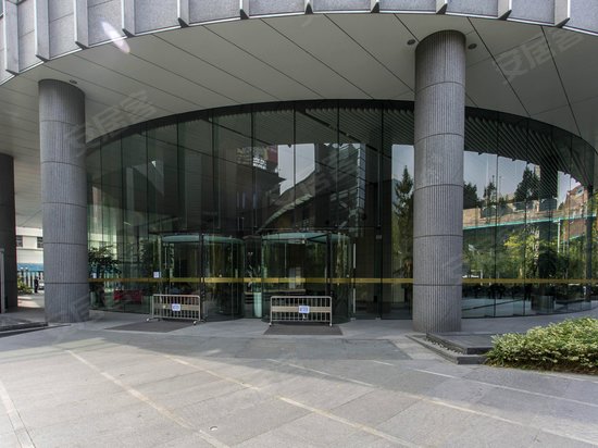 古北国际财富中心二期 