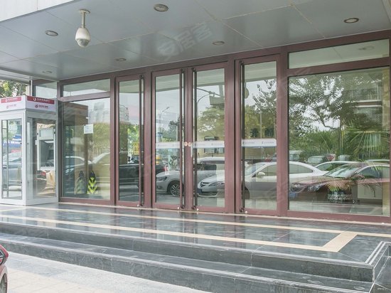 日东升商务置业 