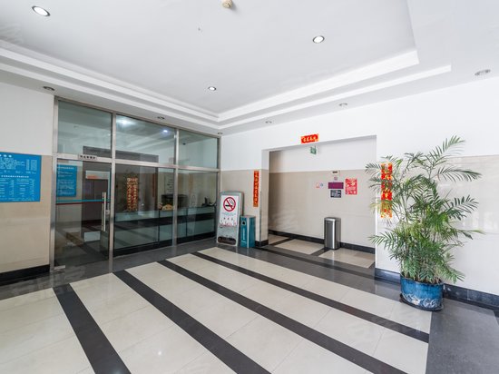 大众河滨酒店式公寓 