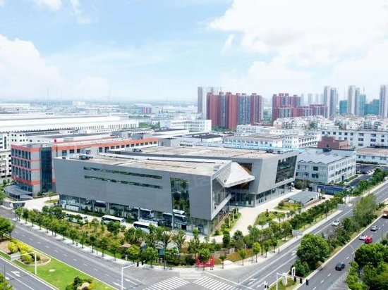 前洋智能经济石成金孵化器 