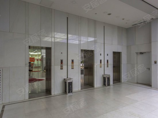 总部基地十六区 