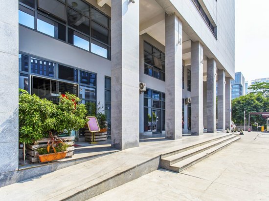 武汉大学深圳产学研大楼 