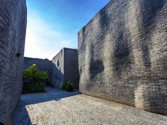 草场地艺术东区A区 