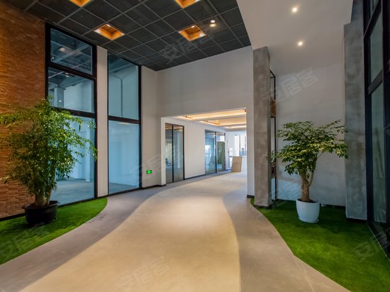 芳华德必运动LOFT 