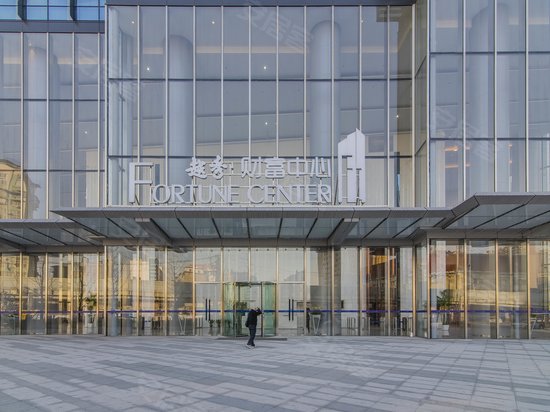 越秀财富中心 