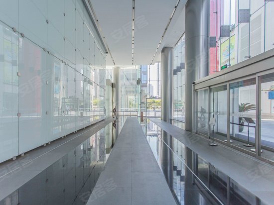 金虹桥国际中心 