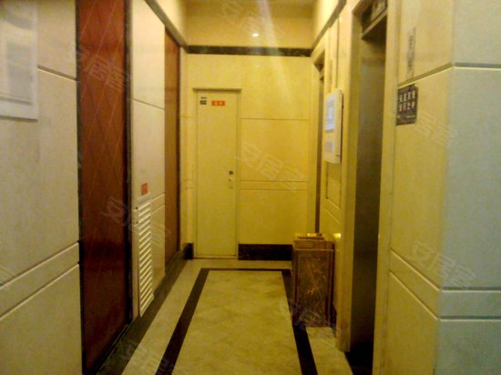 世代锦江国际酒店 