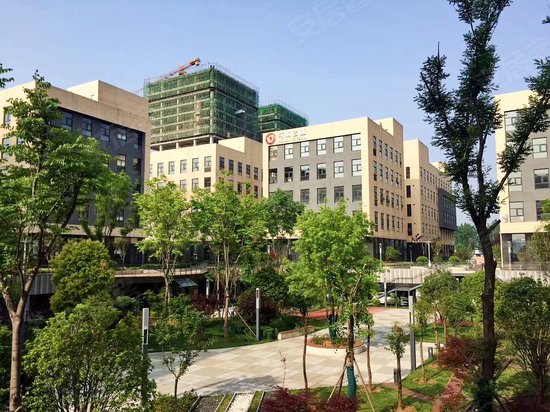 新亚创新产业园 