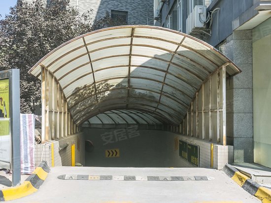 紫薇龙腾新世界 