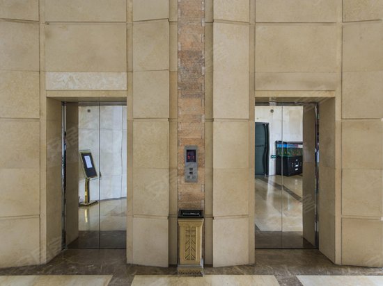 耀光中环国际广场 