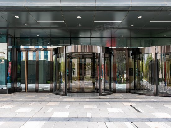 新长安广场二期 