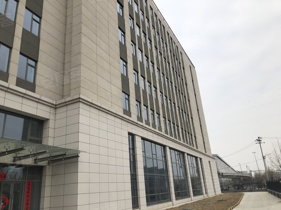 东百共和商务大厦 