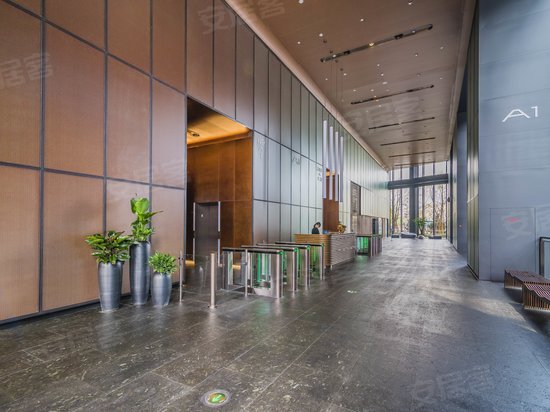 骏豪中央公园广场写字楼 