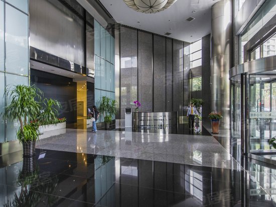 宝华城市晶典大厦 