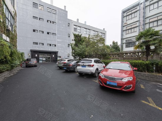 龙吴路777创意园 