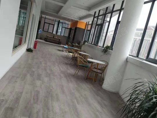 蓝光空港国际城 