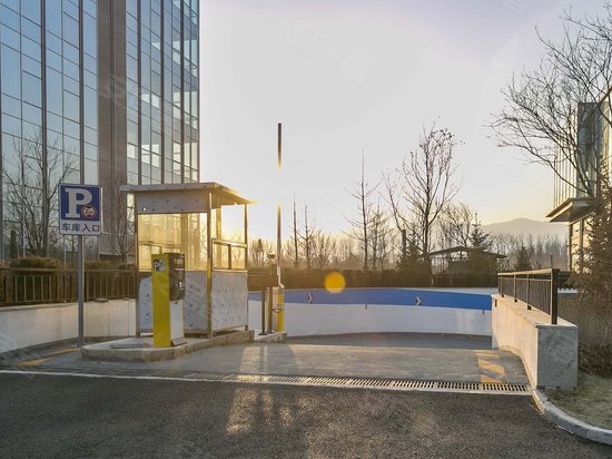 海淀绿地中央广场 