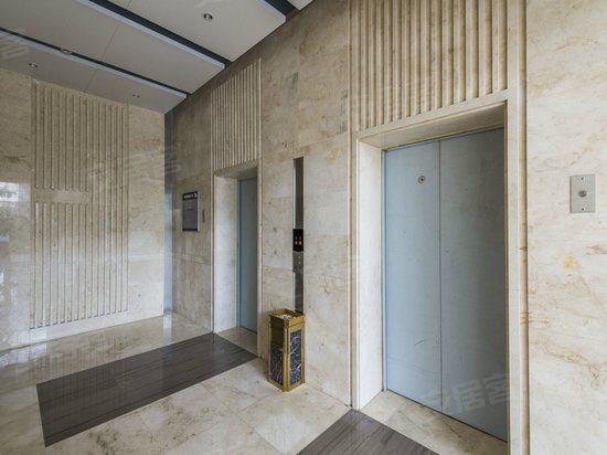 普罗娜商务广场 