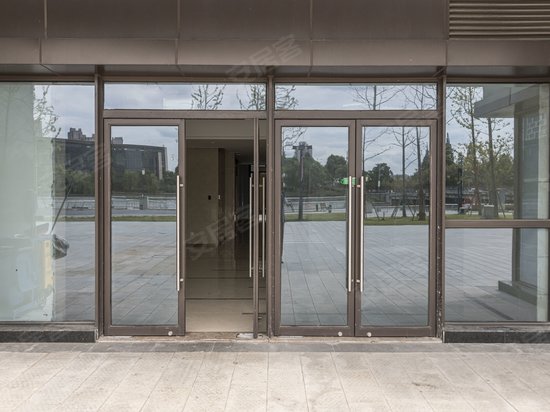 信业购物中心(办公) 