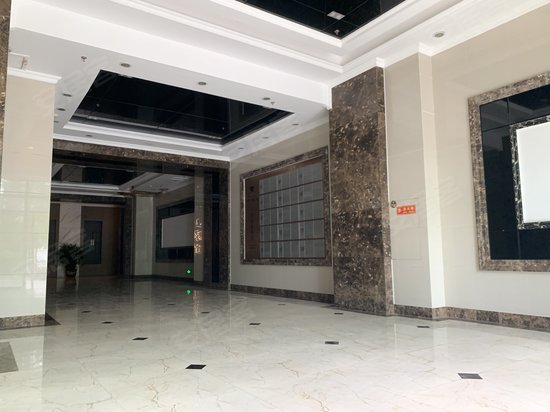 华辰财富广场写字楼 