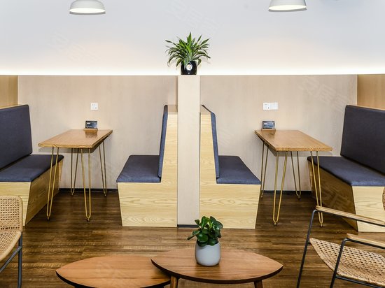 浙江财经大学文华校区学博楼