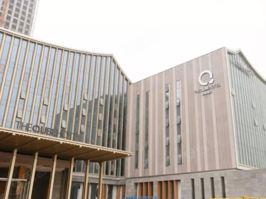 绿地滨江中央广场