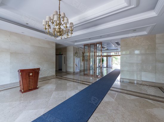 嘉南红塔商务广场 