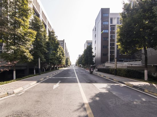 成都经开科技产业孵化园 