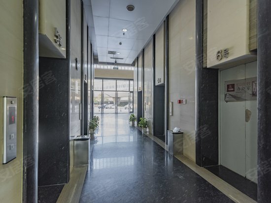 湖北省科技创业大厦 