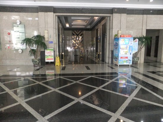 富力天河商务大厦 