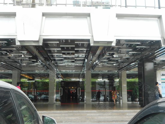 深圳国际贸易中心大厦 