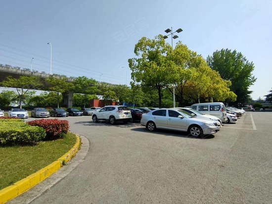 无锡高新物流中心有限公司 