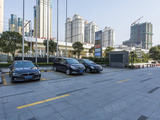 龙之梦雅仕大厦 