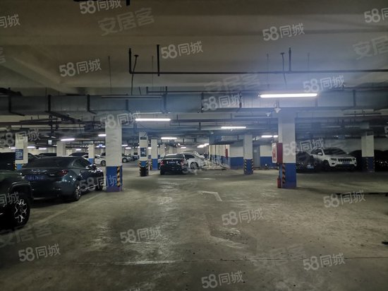 金源时代购物广场(商住楼) 