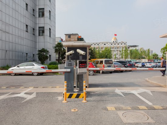 立同久富商务大厦 