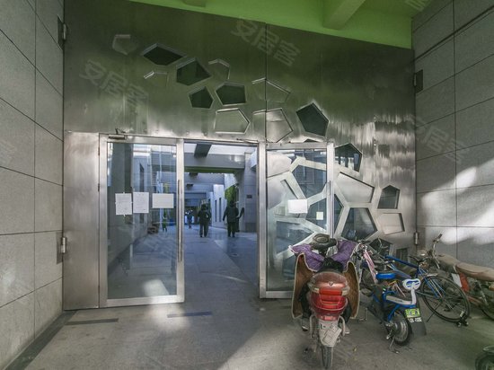 蜂巢CBD传媒艺术工作区 