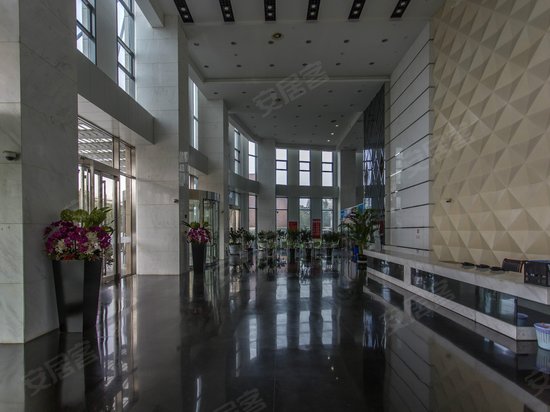 和源中环企业广场 