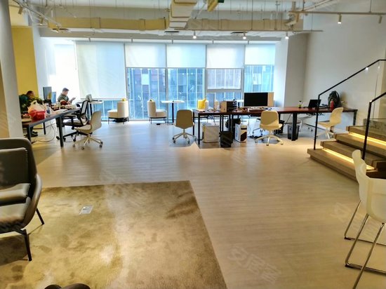 世茂城品国际广场 