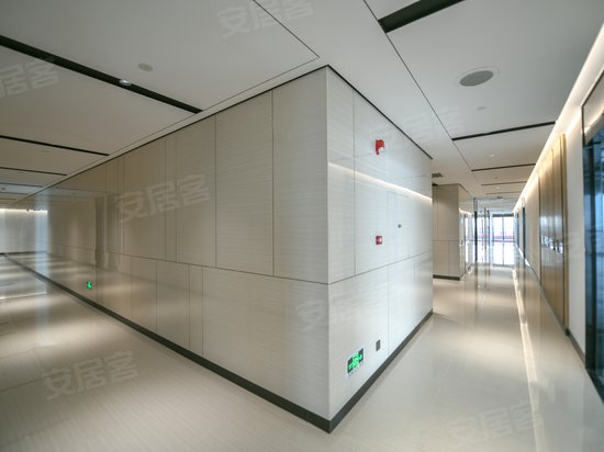 万科龙岗云中心 