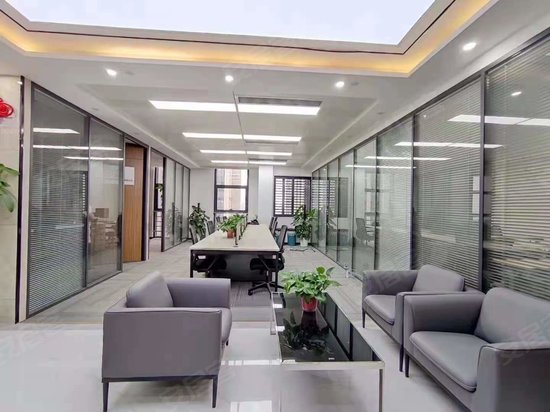 香江华建科技大厦 