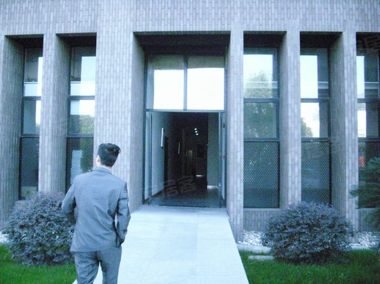 张江商务研发楼