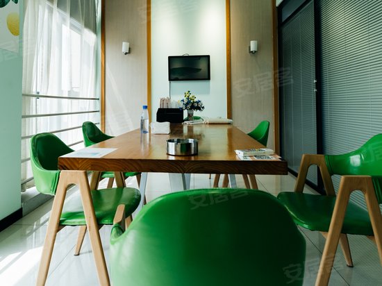 金地威新雨花创新中心 