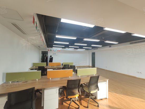 梧桐林创聚广场 