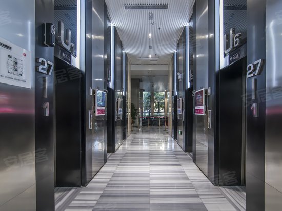 现代光谷世贸中心 