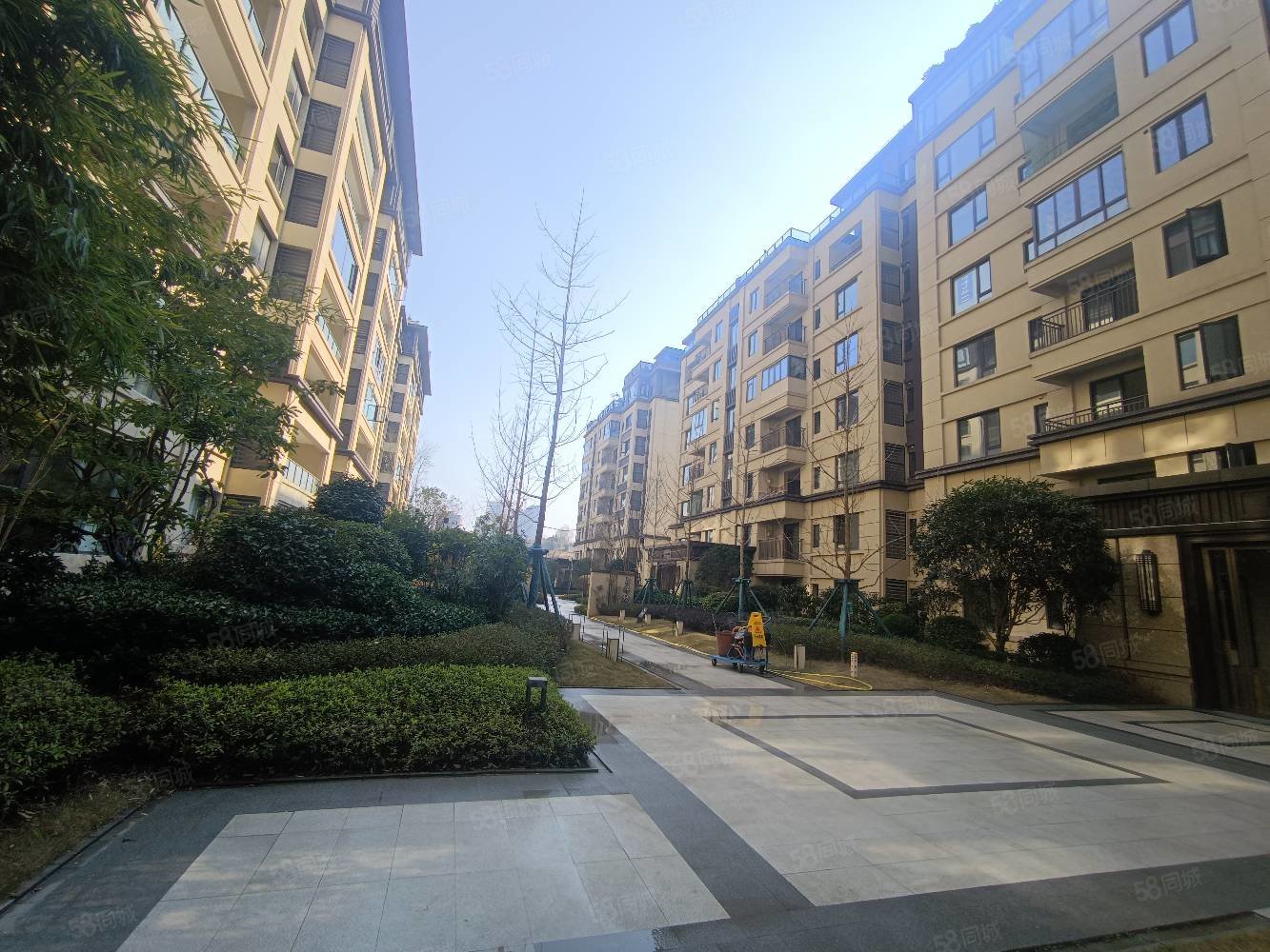 观山湖区现房洋房保利大国璟现房花园洋房